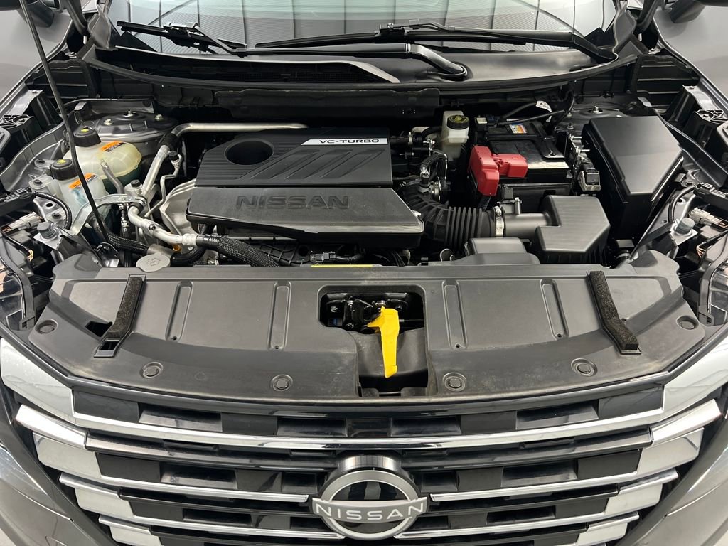 Used 2025 Nissan Rogue SL image 68