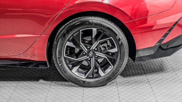 Used 2025 Hyundai Sonata SEL FWD image 34