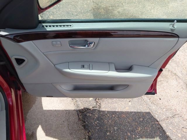 Used 2008 Cadillac DTS FWD image 24