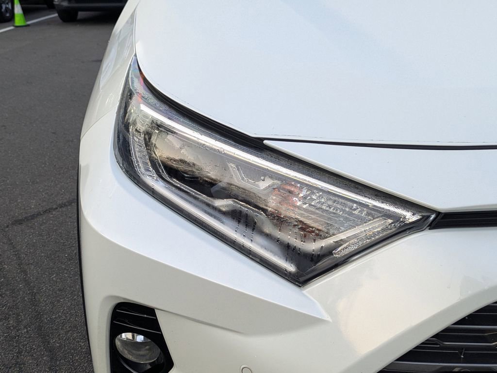 Used 2019 Toyota RAV4 XSE AWD/4WD image 11