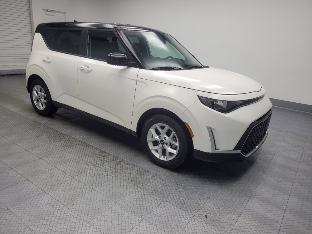 Used 2023 Kia Soul S image 11