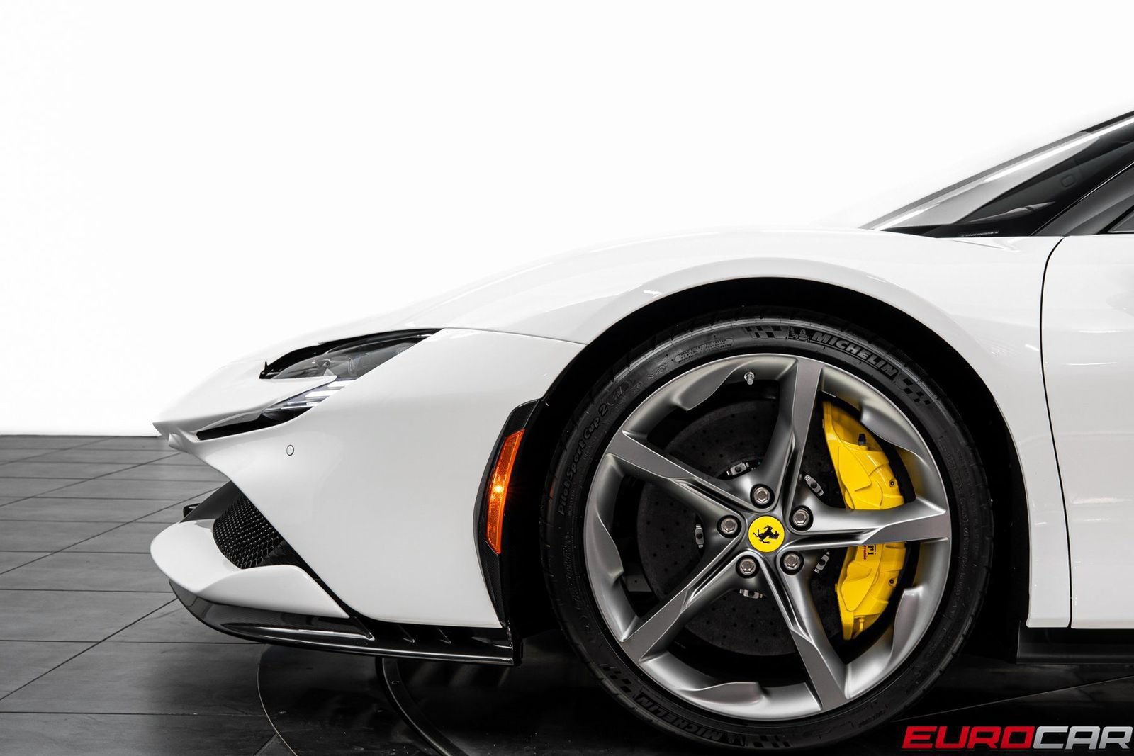 Used 2022 Ferrari SF90 Stradale AWD/4WD image 17