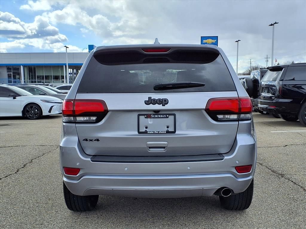Used 2020 Jeep Grand Cherokee Altitude image 6