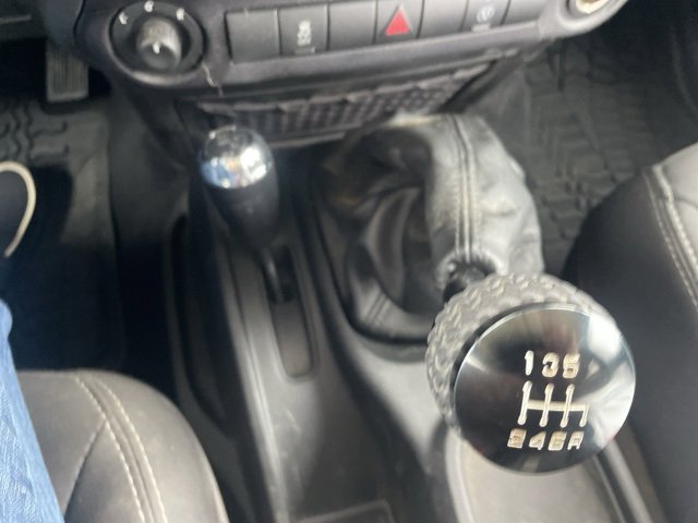 Used 2018 Jeep Wrangler Unlimited Sahara w/ Dual Top Group image 24