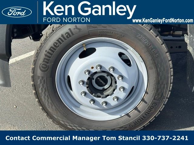 New 2025 Ford F550 4x4 Regular Cab Super Duty image 37