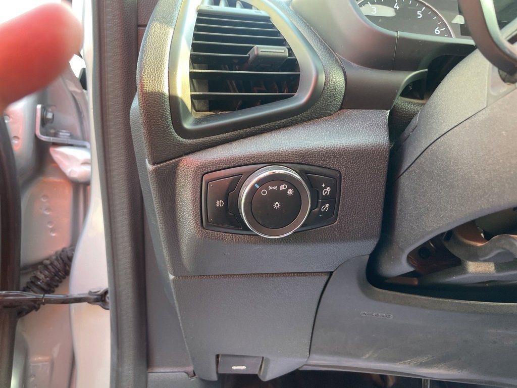 Used 2019 Ford EcoSport SE image 19