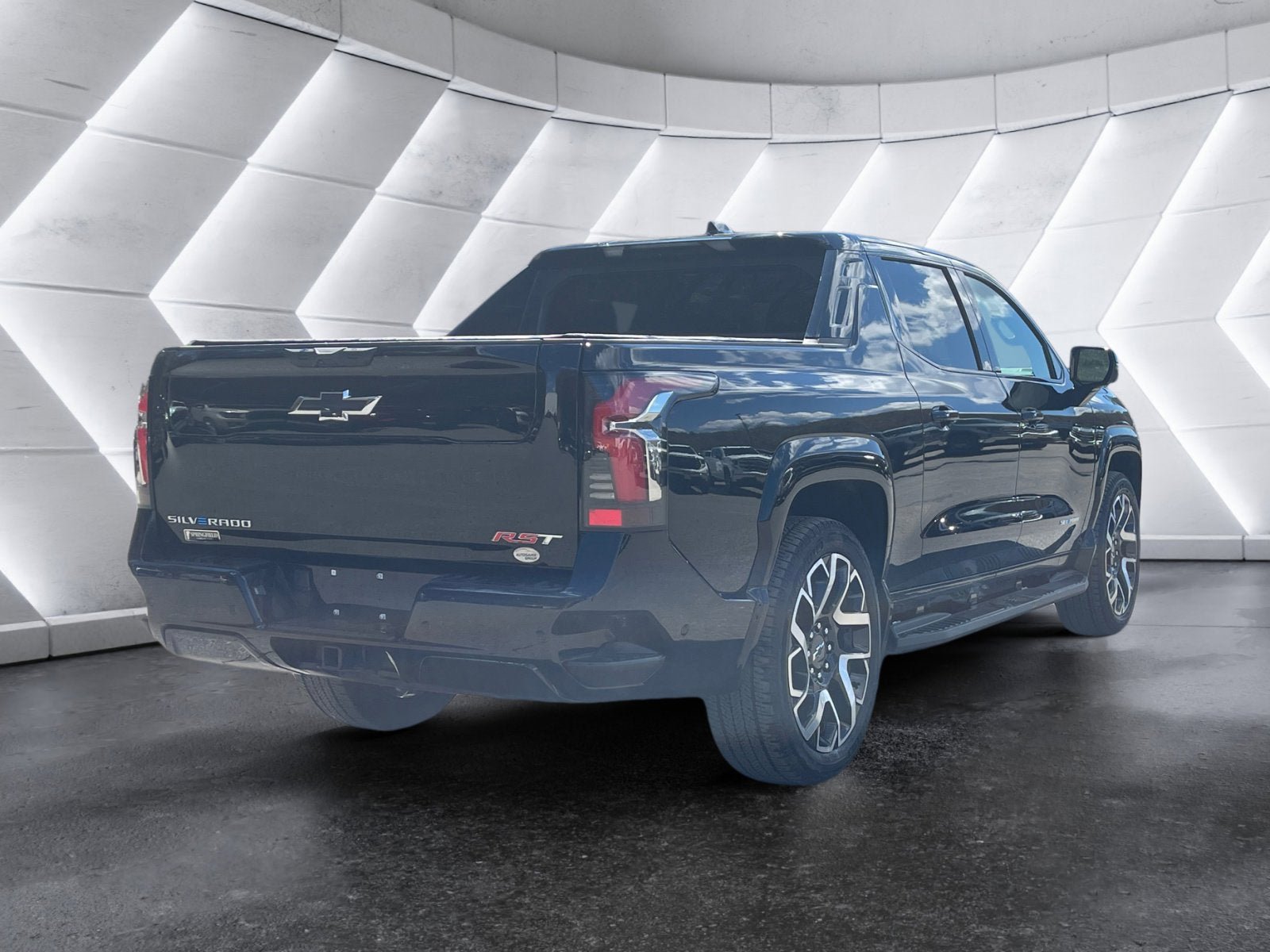 Certified 2025 Chevrolet Silverado EV RST AWD/4WD image 6