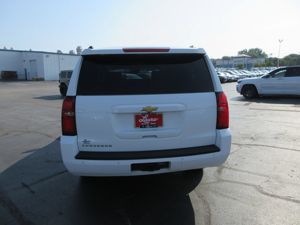 Used 2019 Chevrolet Suburban LT AWD/4WD image 7
