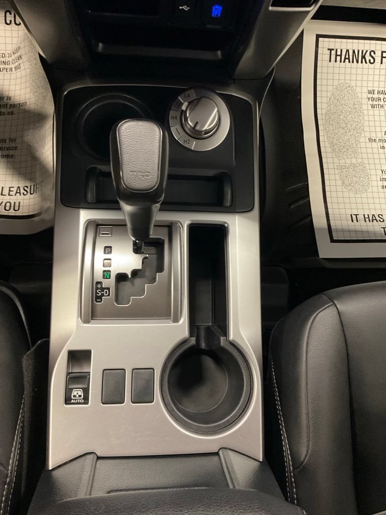 Used 2022 Toyota 4Runner TRD Sport AWD/4WD image 29