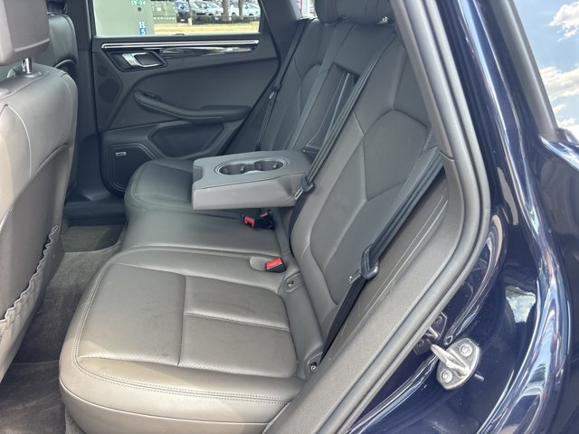 Used 2021 Porsche Macan S AWD/4WD image 17