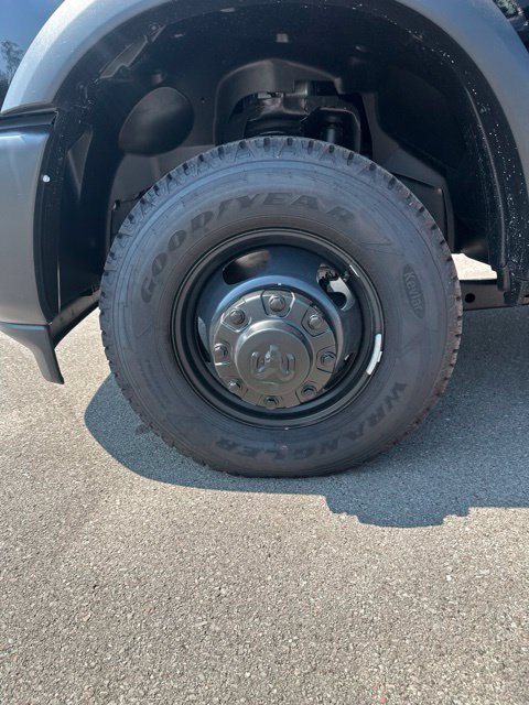 New 2026 RAM 3500 Tradesman AWD/4WD image 10