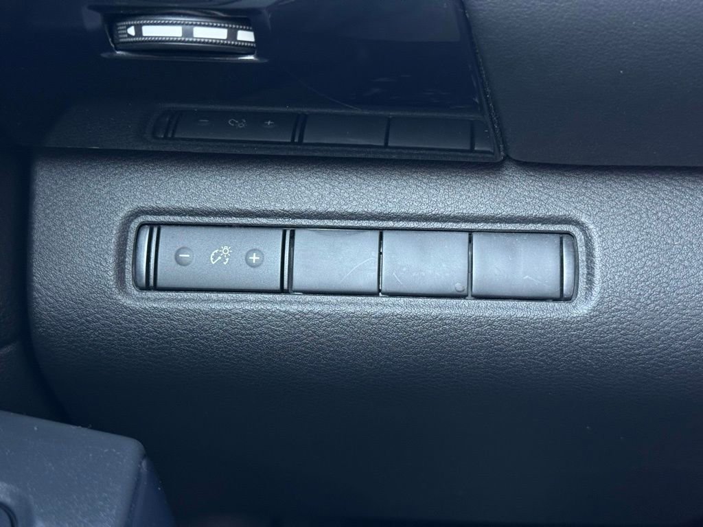 Certified 2024 Nissan Pathfinder S image 25