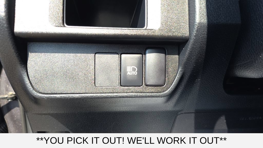 Used 2019 Toyota Tacoma SR AWD/4WD image 13