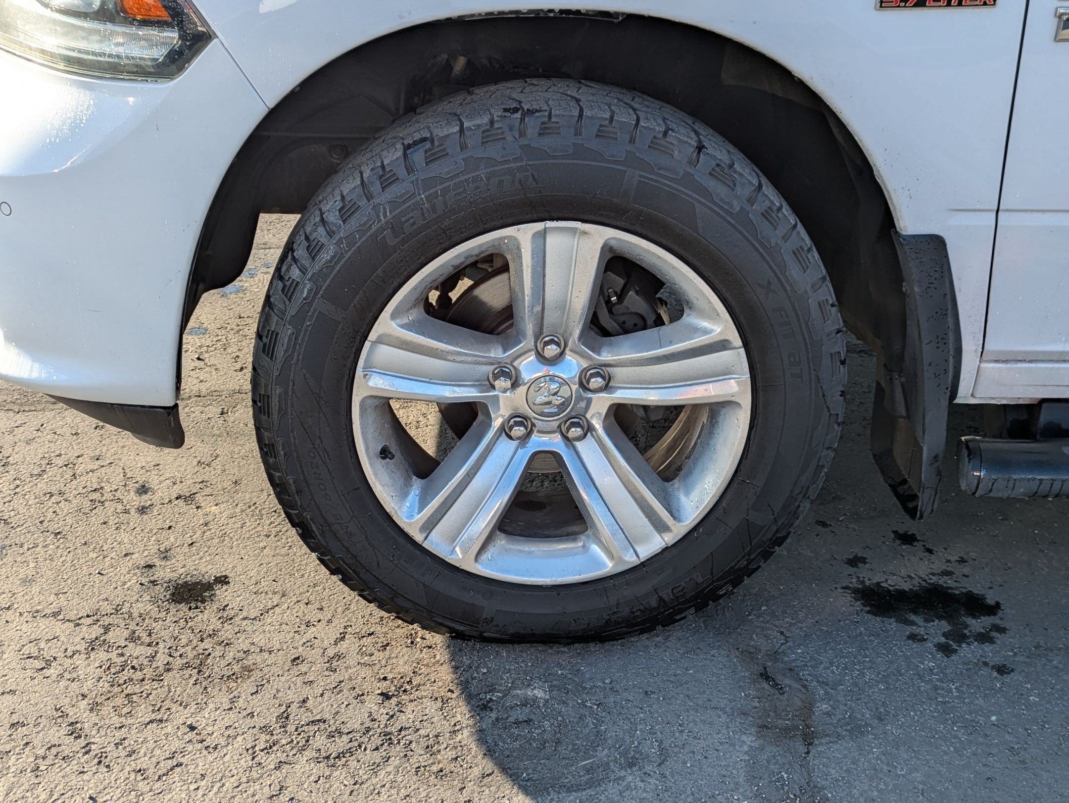 Used 2016 RAM 1500 Sport w/ Sport Premium Group AWD/4WD image 13