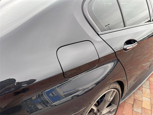 Used 2018 BMW M550i xDrive image 14