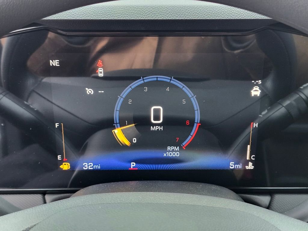 New 2026 Chevrolet TrailBlazer LT w/ Driver Confidence Package FWD image 28