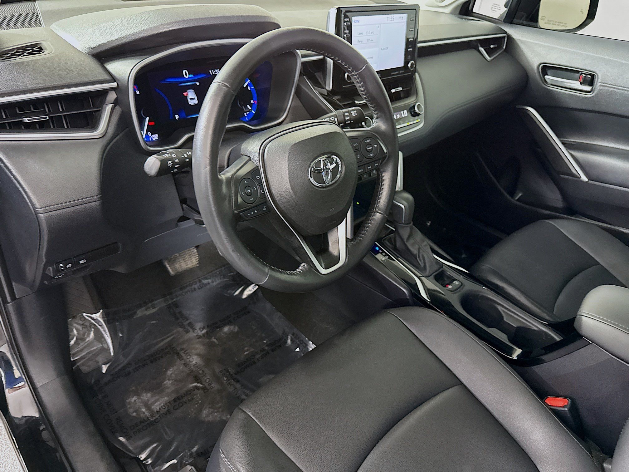 Used 2022 Toyota Corolla Cross XLE FWD image 23