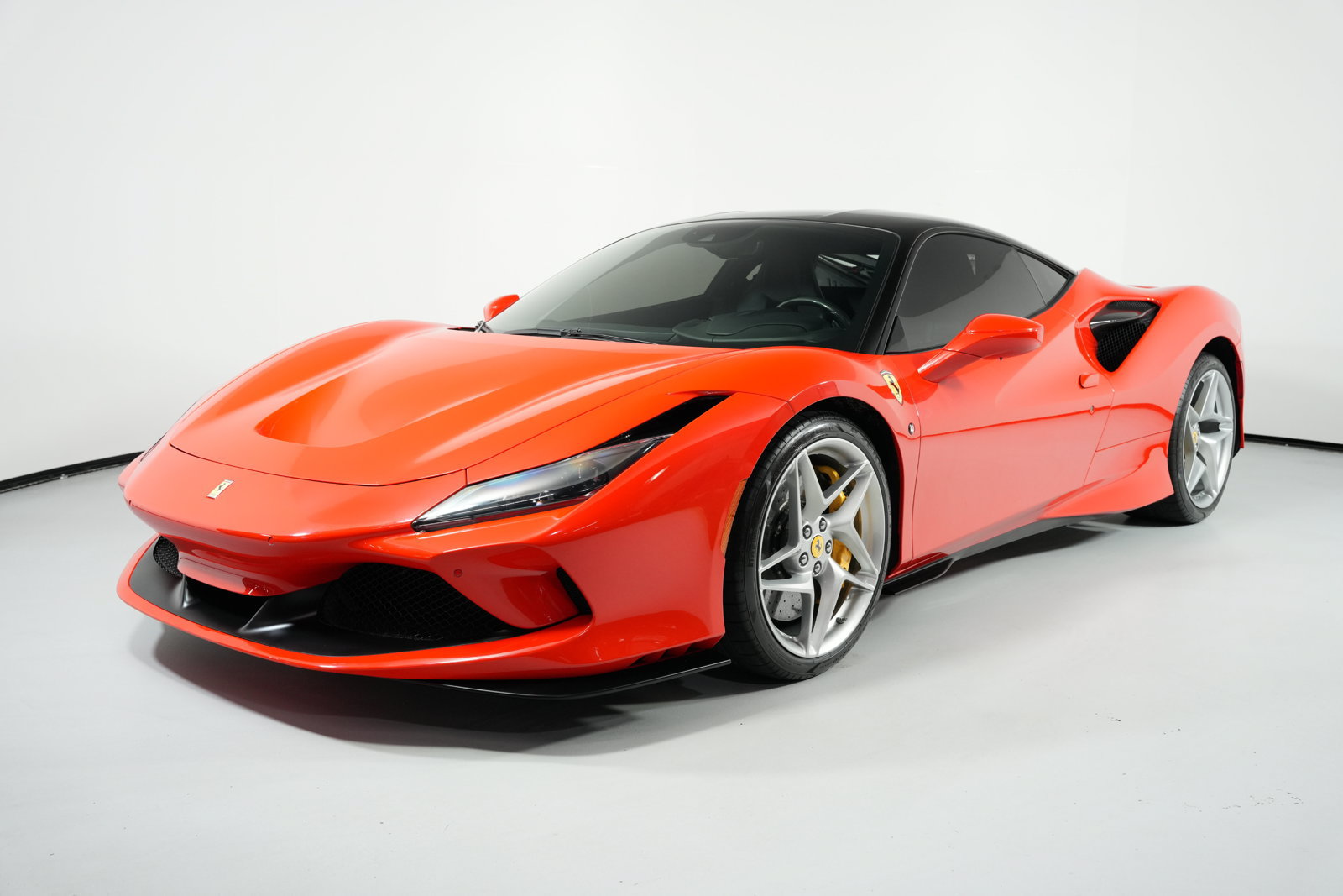 Used 2020 Ferrari F8 Tributo RWD image 6