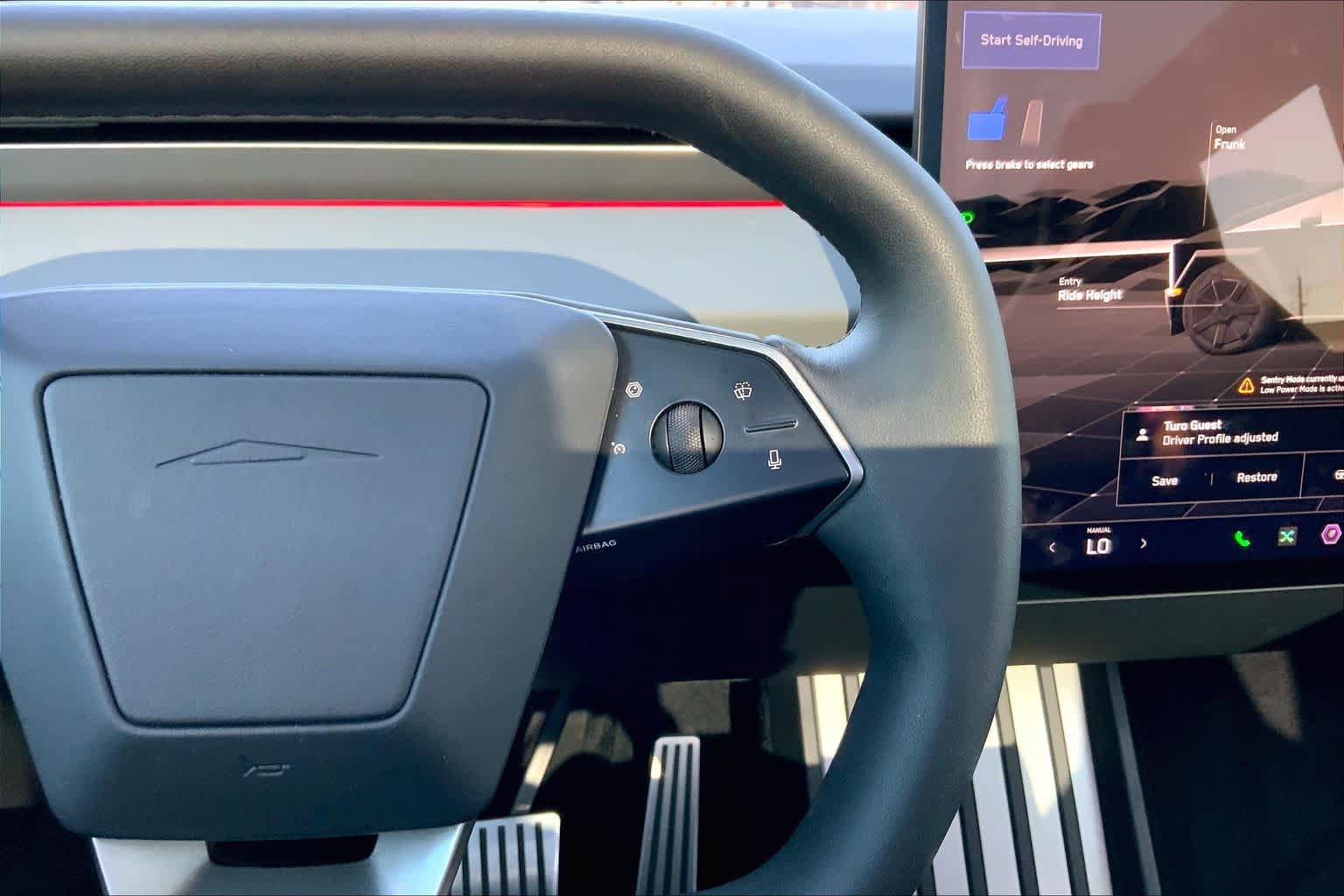 Used 2024 Tesla Cybertruck AWD Crew Cab image 23