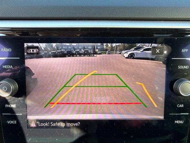 Used 2022 Volkswagen Atlas SE w/ Panoramic Sunroof Package AWD/4WD image 10