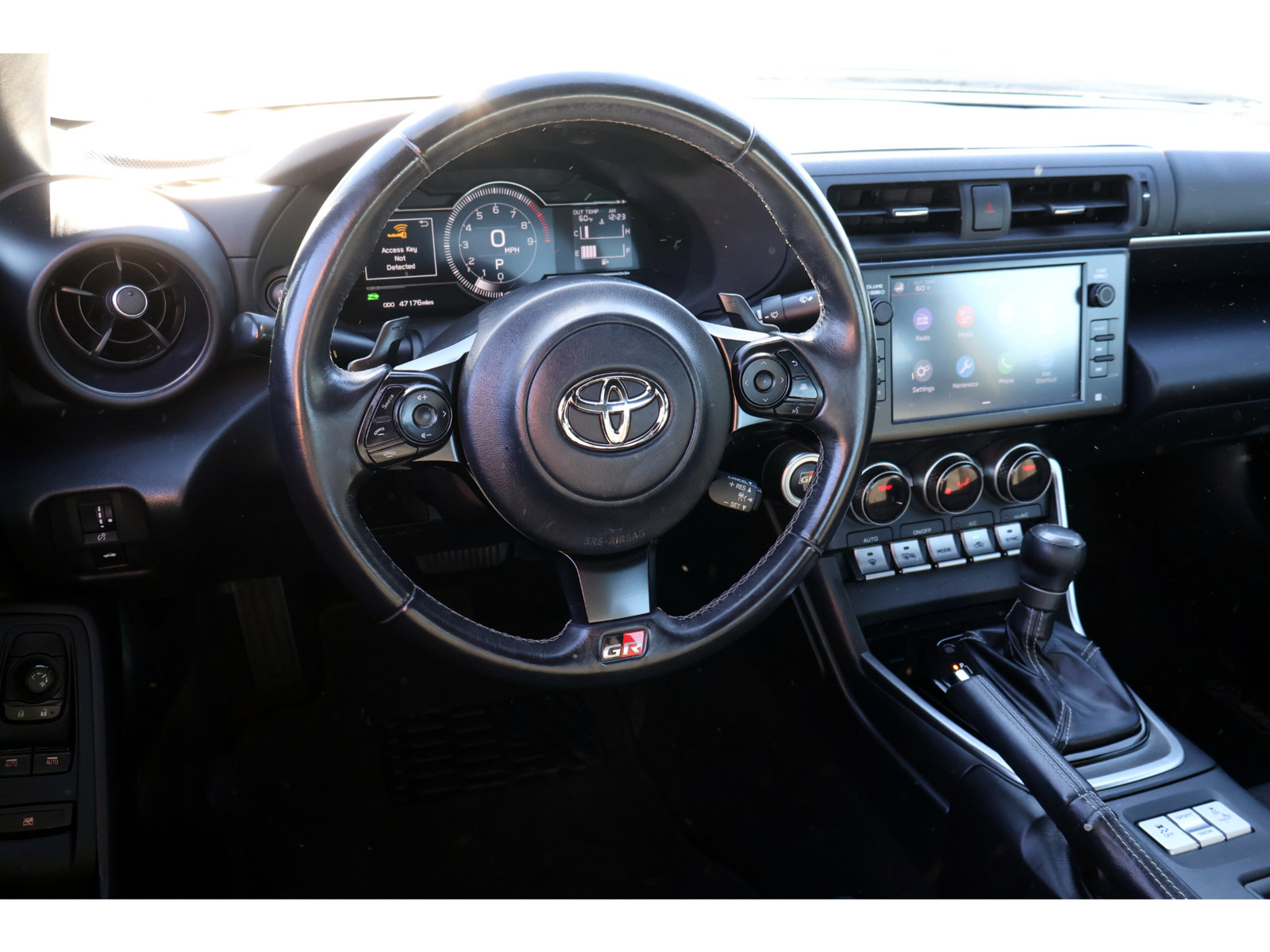 Used 2022 Toyota GR86 RWD image 4
