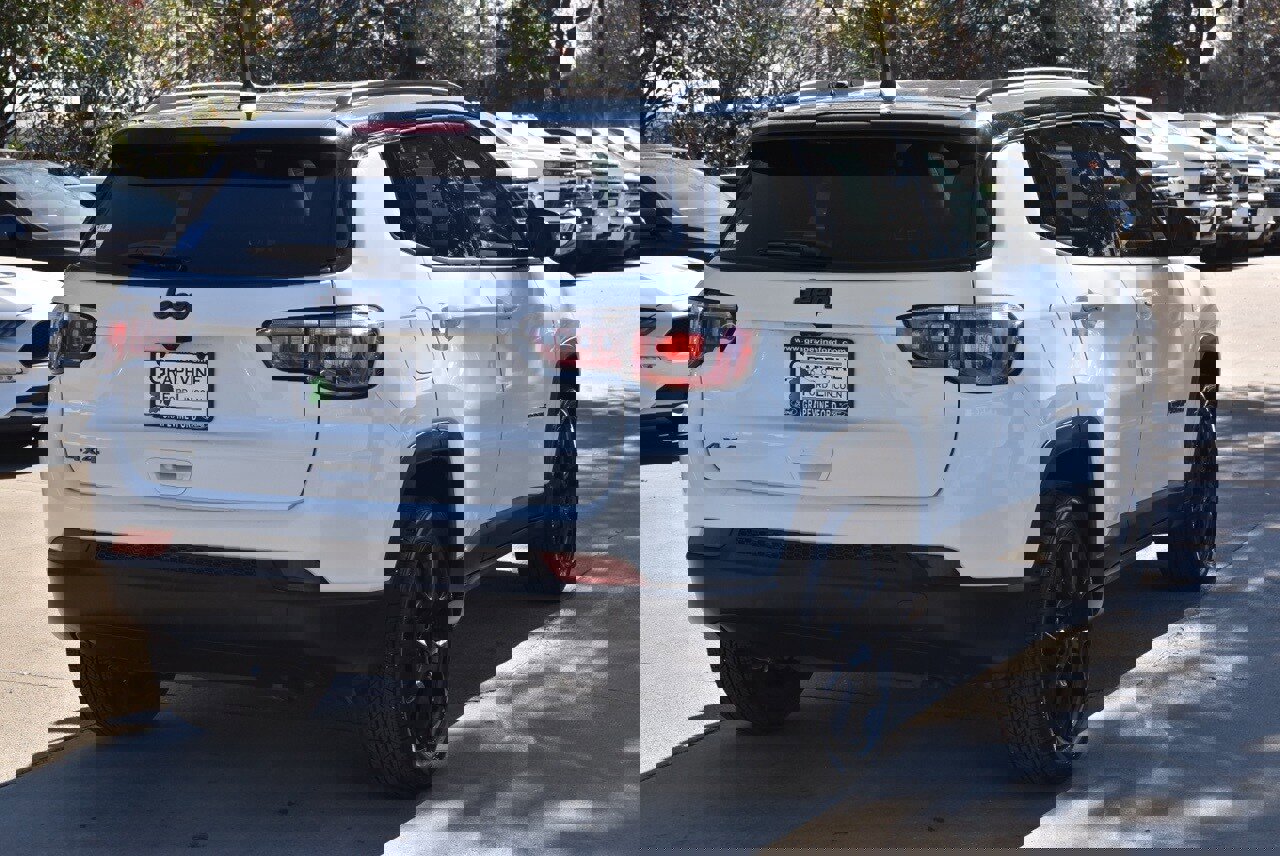 Used 2024 Jeep Compass Latitude w/ Altitude Special Edition image 8