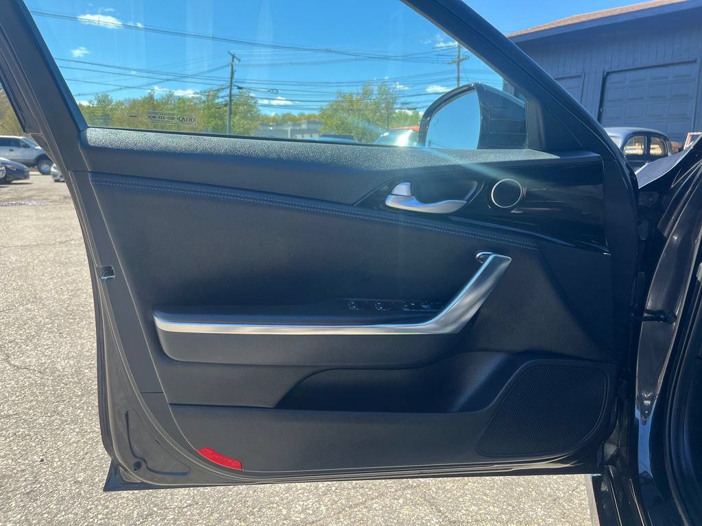 Used 2022 Kia Stinger GT-Line AWD/4WD image 23