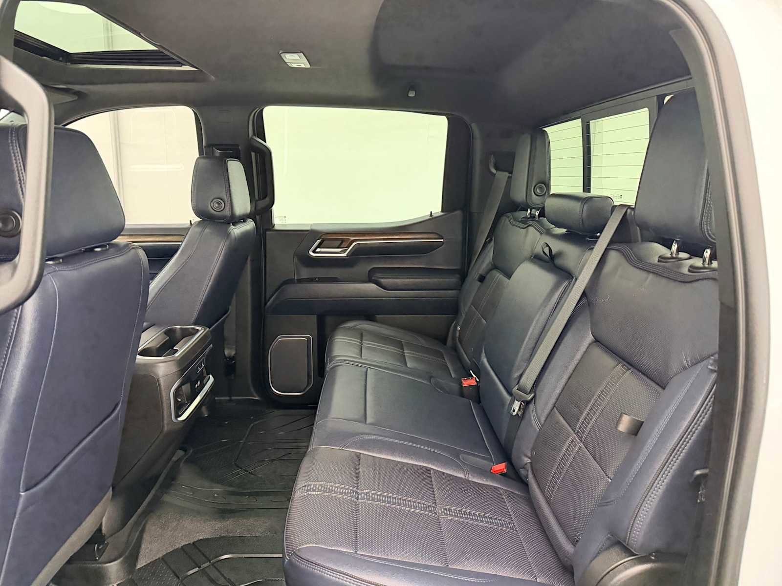 Used 2022 Chevrolet Silverado 1500 High Country image 19