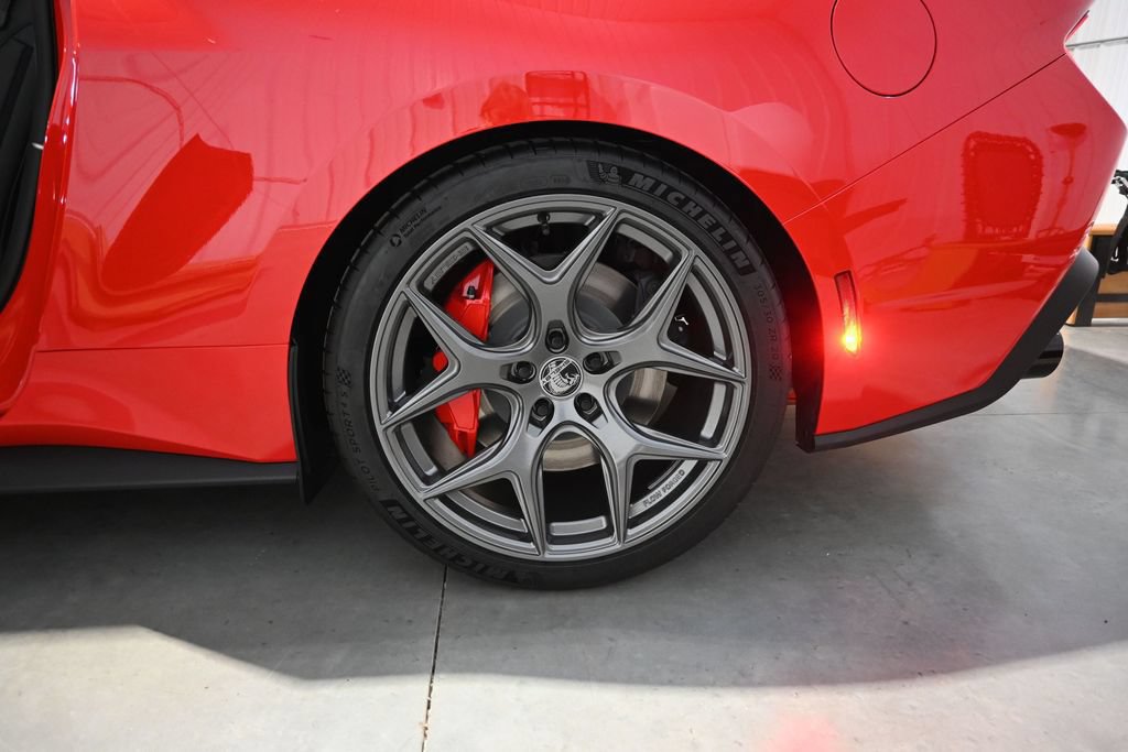 New 2026 Ford Mustang GT Premium w/ GT Performance Package RWD image 32
