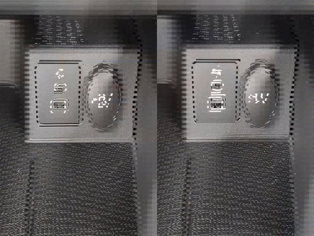 New 2025 Ford Escape Active w/ Cold Weather Package image 33