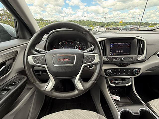 Used 2023 GMC Terrain SLE w/ LPO, Floor Liner Package AWD/4WD image 10