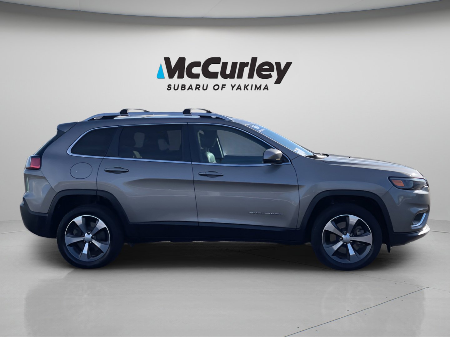 Used 2019 Jeep Cherokee Limited image 9