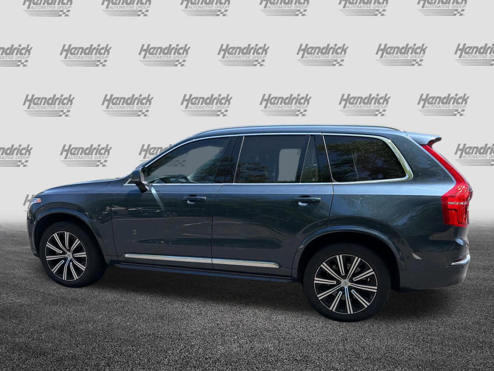 Used 2023 Volvo XC90 B6 Plus image 11