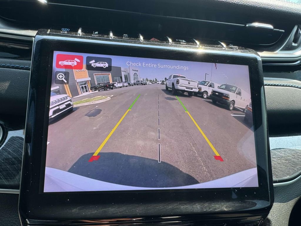 Used 2023 Jeep Grand Cherokee Trailhawk image 18