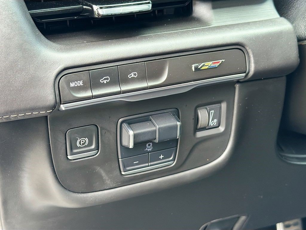 Certified 2023 Cadillac Escalade V AWD/4WD image 9