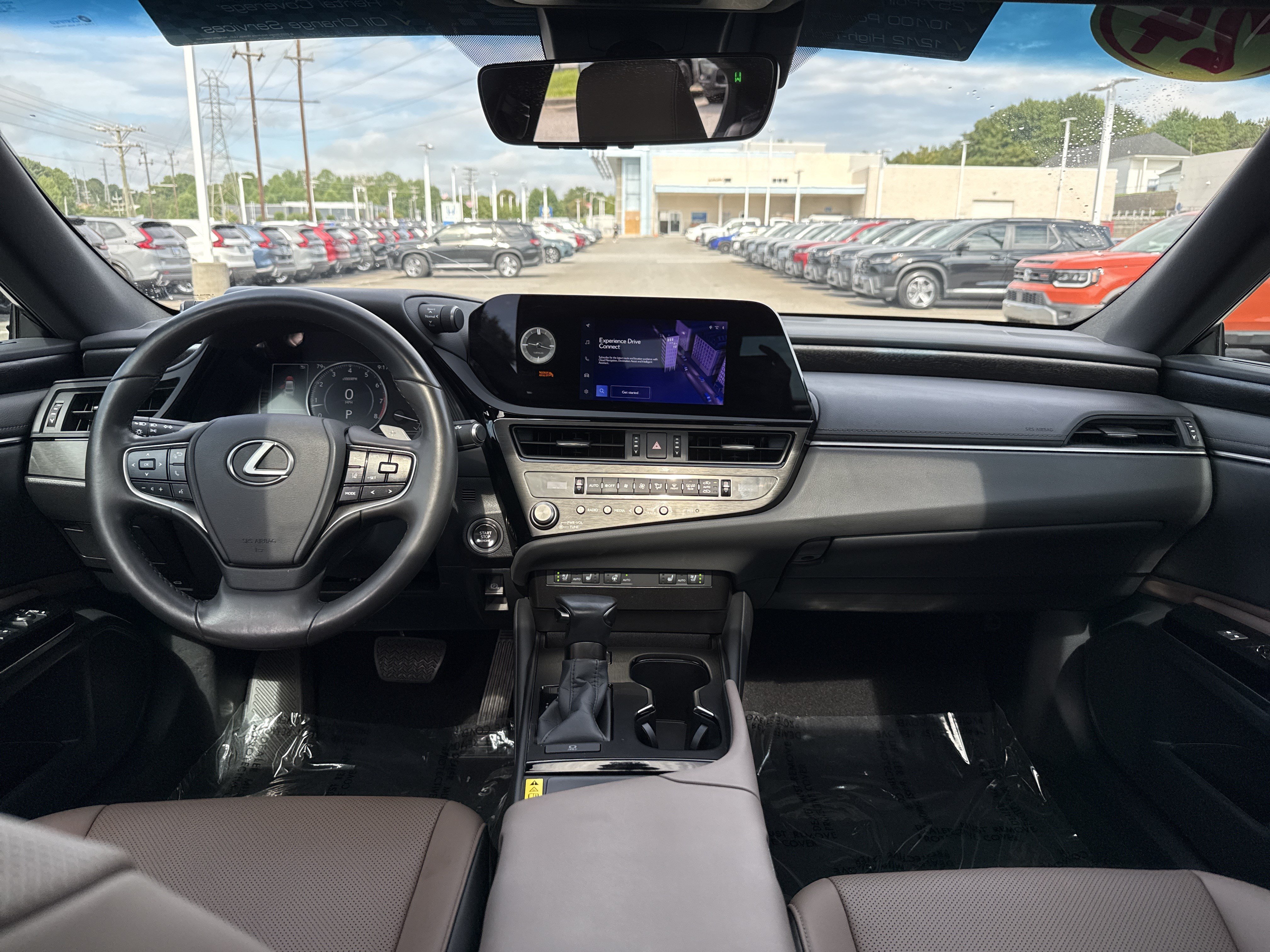 Used 2024 Lexus ES 350 w/ Premium Package FWD image 29