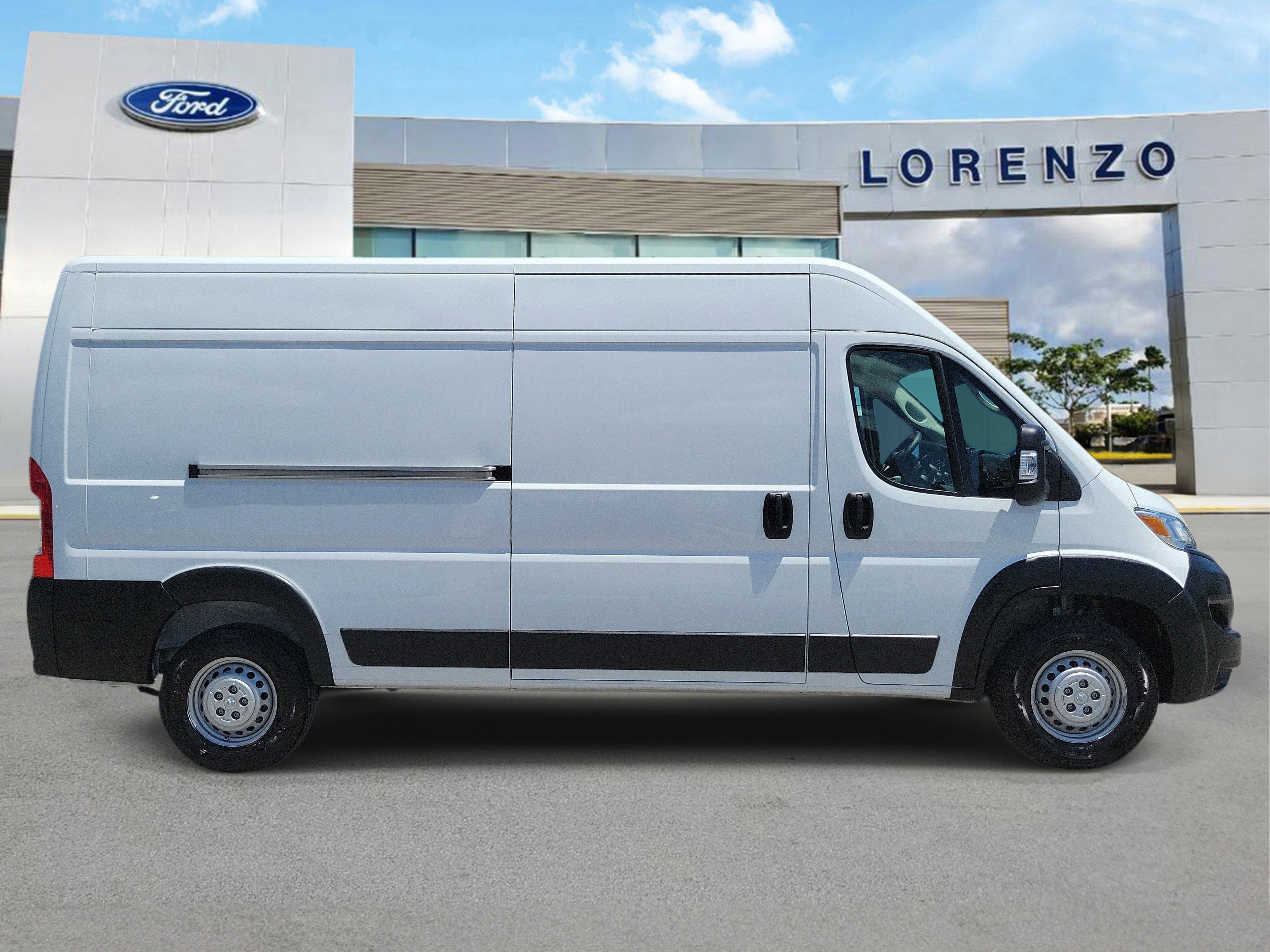Used 2026 RAM ProMaster 2500 w/ Convenience Group FWD image 4