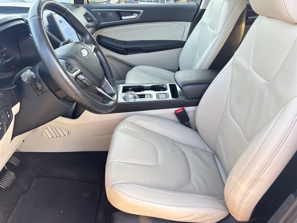 Used 2022 Ford Edge Titanium AWD/4WD image 14