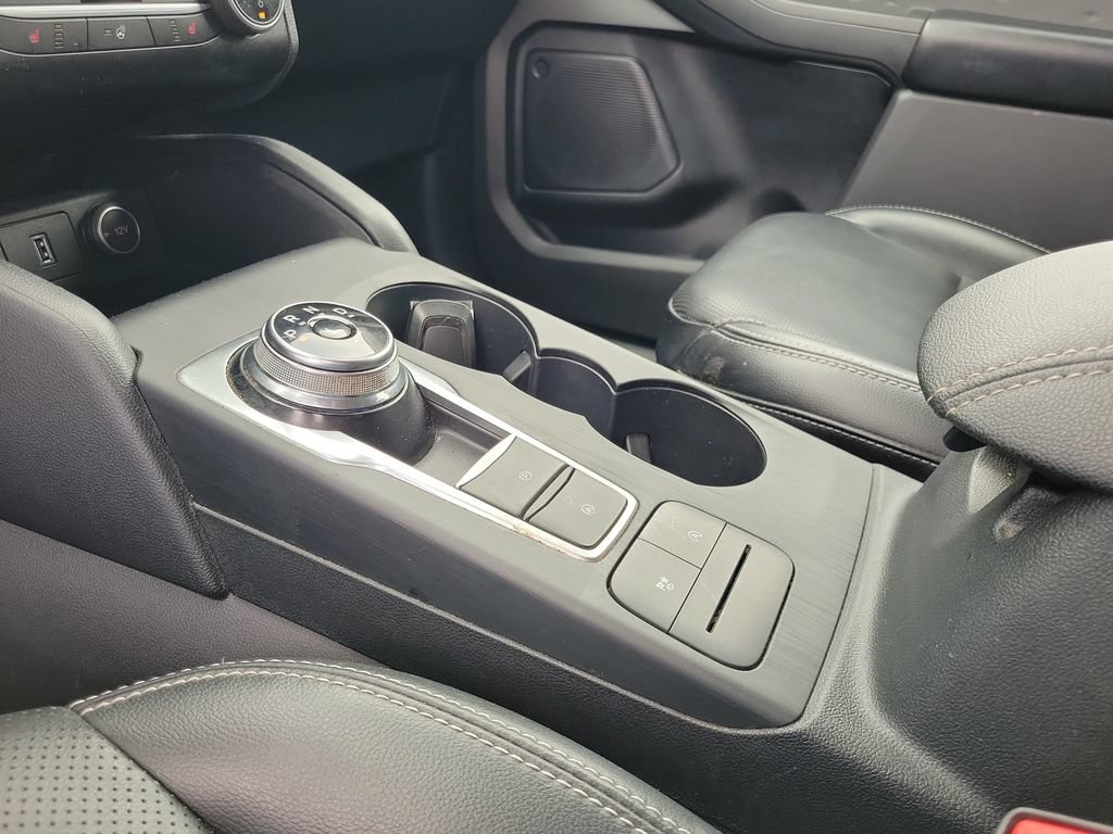 Certified 2020 Ford Escape SEL AWD/4WD image 28