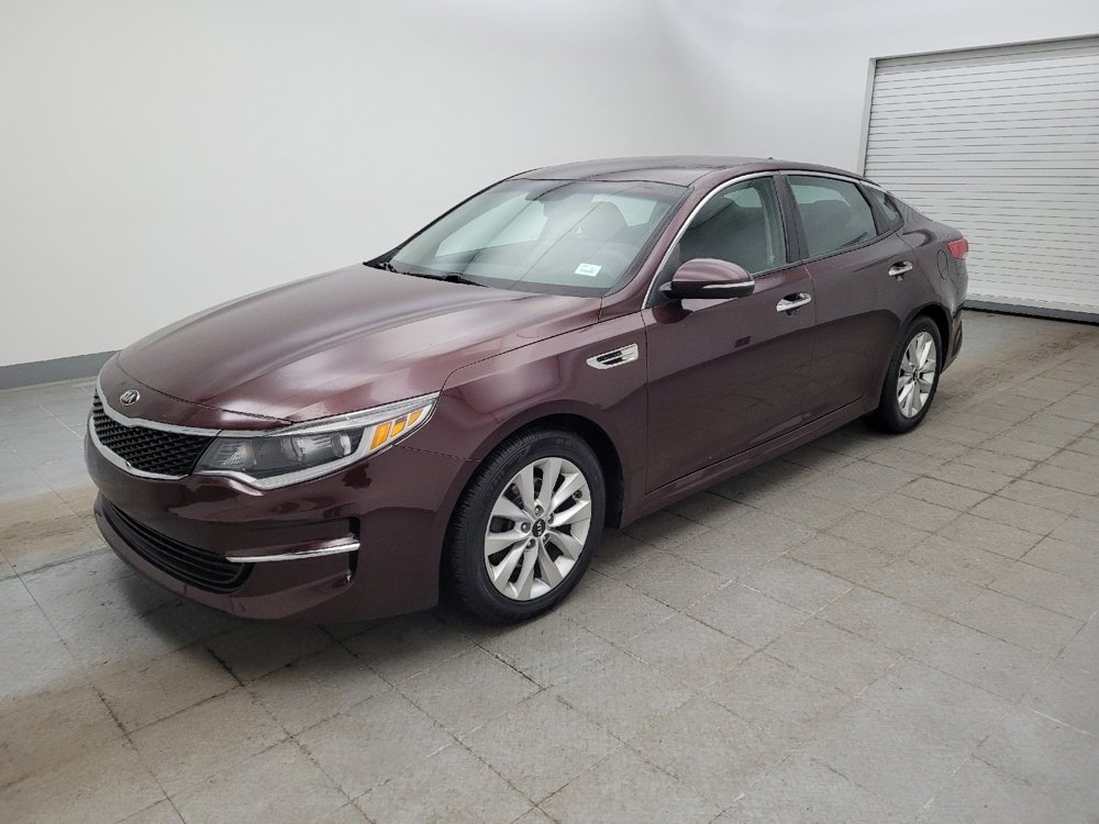 Used 2018 Kia Optima LX w/ Convenience Package image 2