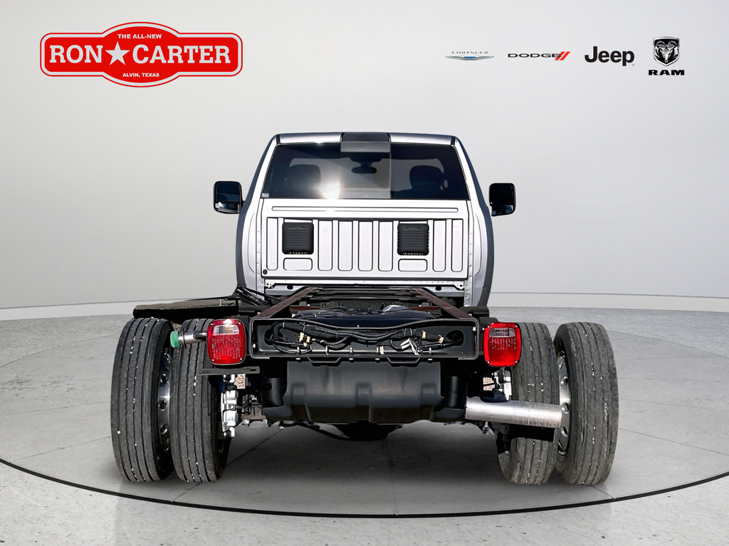 New 2024 RAM 4500 Tradesman RWD image 4