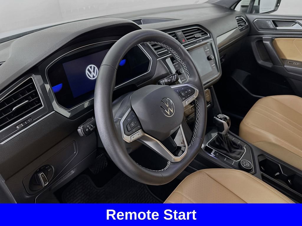 Used 2022 Volkswagen Tiguan SE image 2