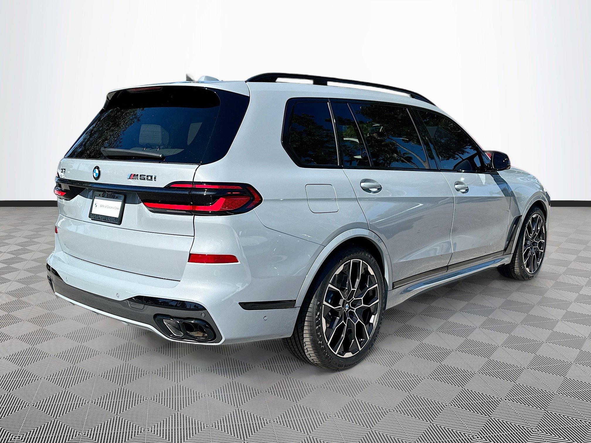 New 2026 BMW X7 M60i image 6