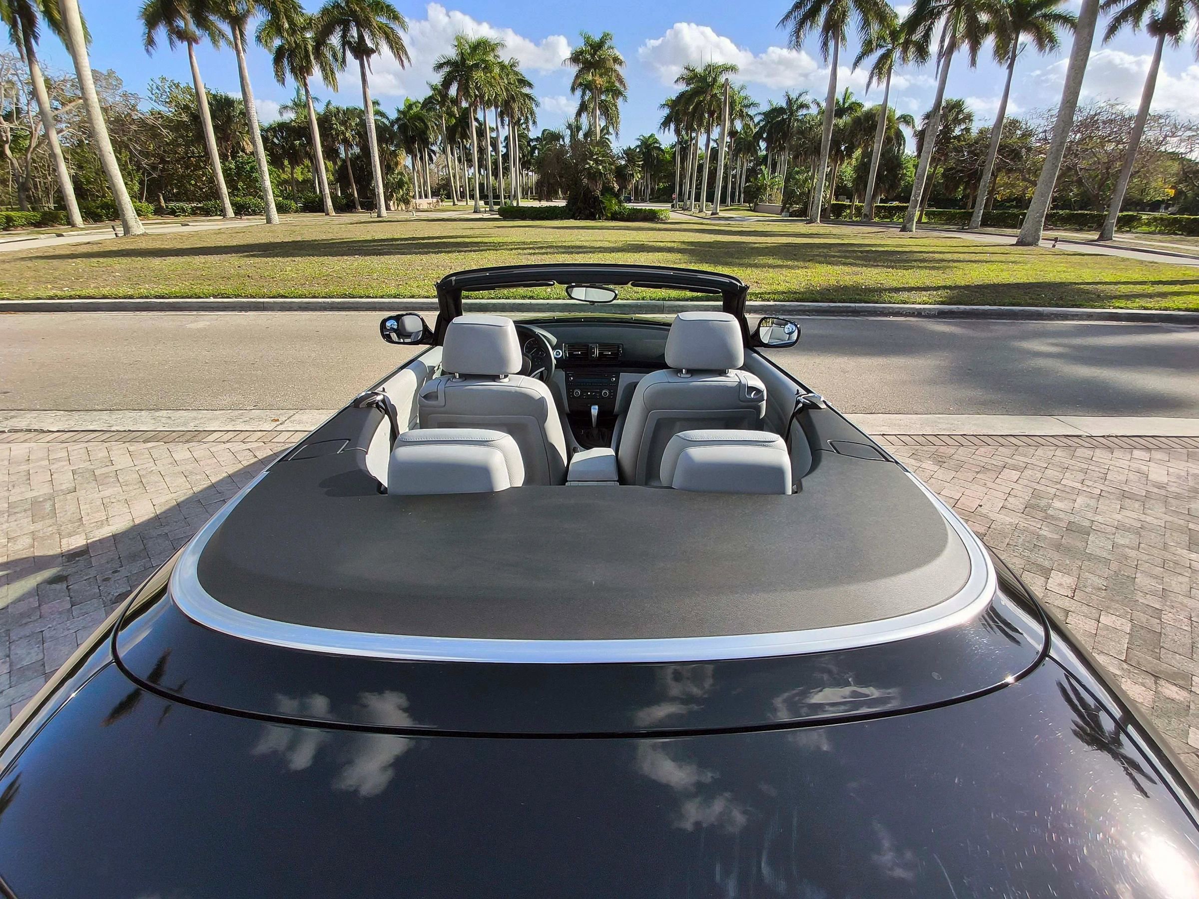 Used 2011 BMW 128i 128i Convertible 2D image 11