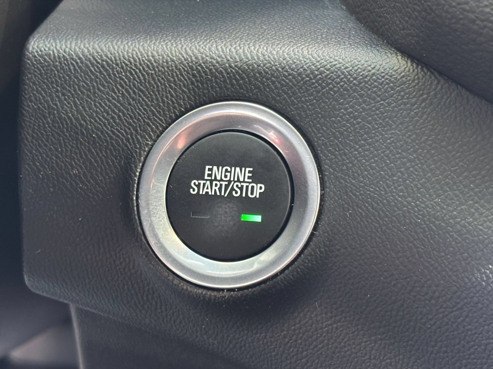 Used 2024 GMC Terrain SLE FWD image 21