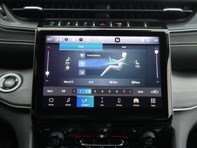 Used 2023 Jeep Grand Cherokee L Limited image 22