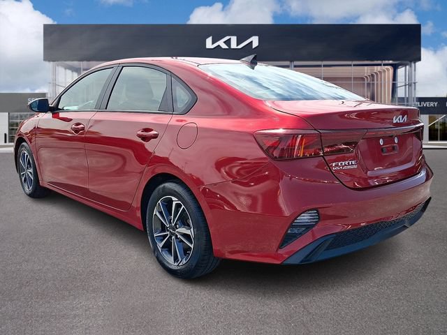 Certified 2023 Kia Forte LXS FWD image 4