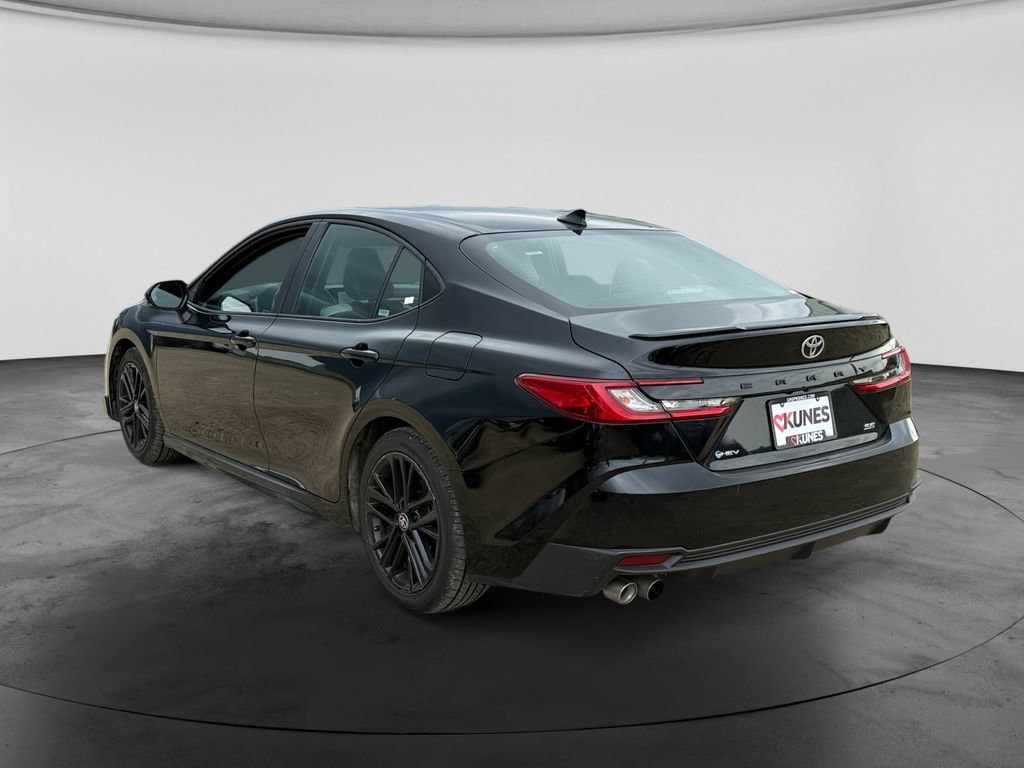 Used 2025 Toyota Camry SE FWD image 7