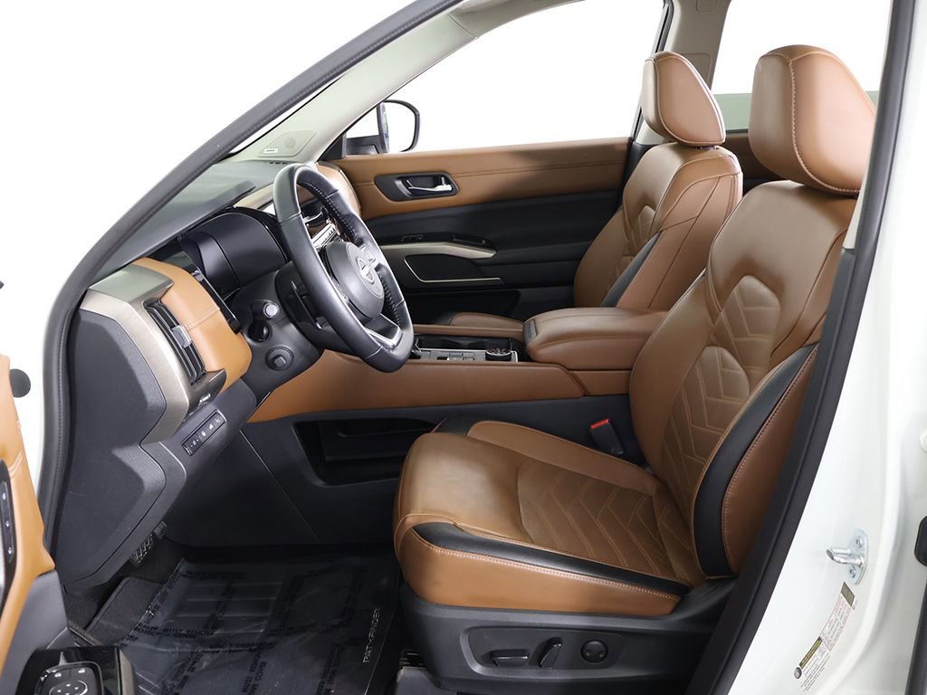 Used 2023 Nissan Pathfinder Platinum AWD/4WD image 33