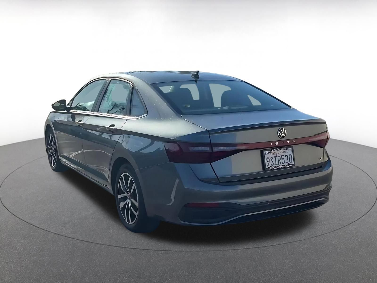 Used 2025 Volkswagen Jetta SE image 11